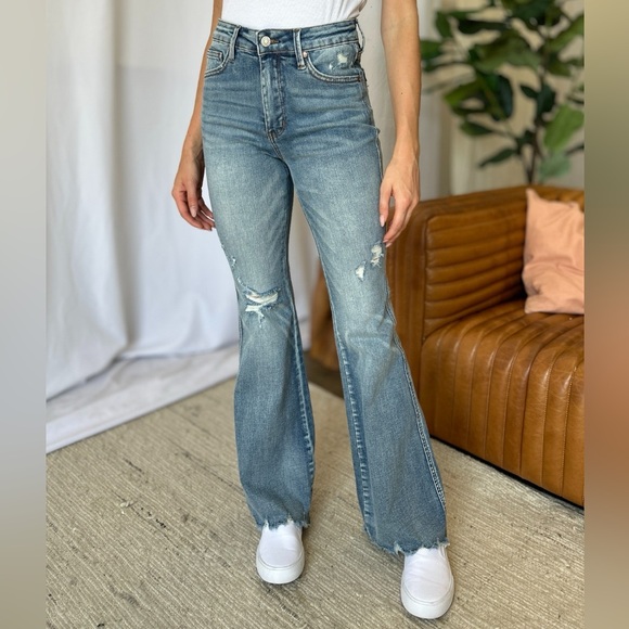 NWT Judy Blue PLUS + REG Size Push 2 Start Tummy Control Destroyed Flare Jeans - Picture 8 of 16